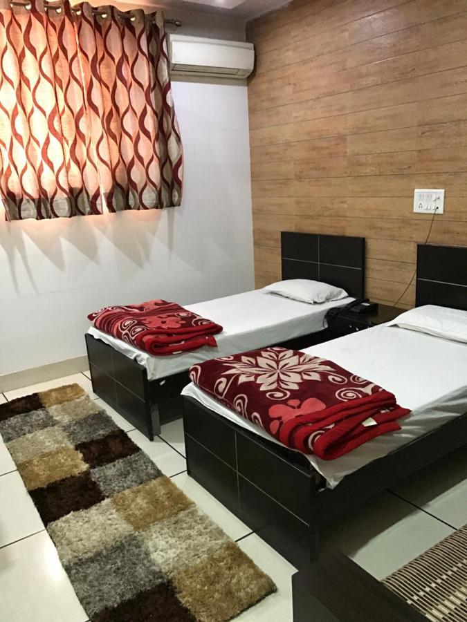 Hotel Natraj Bulandshahr Extérieur photo
