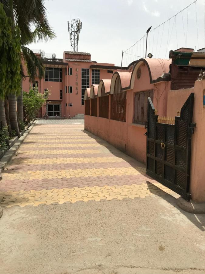 Hotel Natraj Bulandshahr Extérieur photo